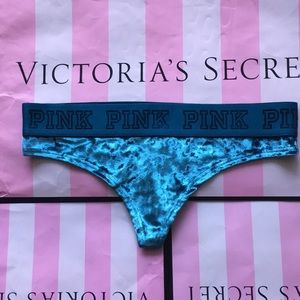 🔥MOVING SALE🔥 (XS) PINK VS Velvet Thong